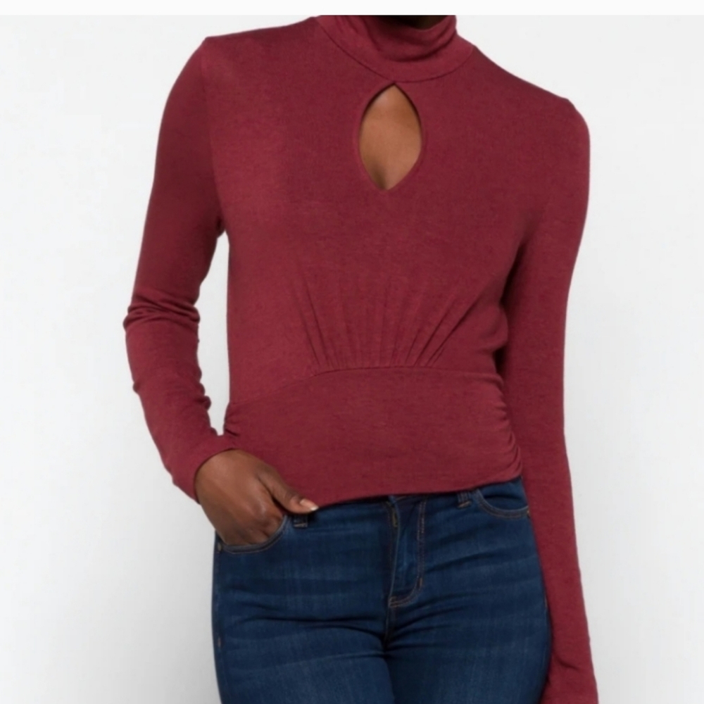 Brea Canyon Claret Red, Keyhole Ruched Crop Top, Sz L, NWT